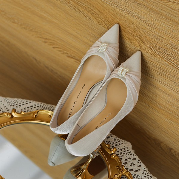 998-12 Silk High Heels Spring New Sheepskin French Pearl Pointed Shallow Wedding Shoes Bridesmaid Shoes Single Shoe